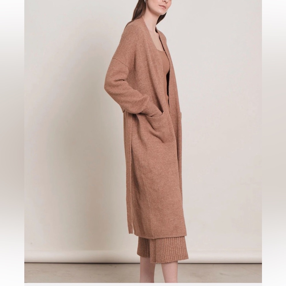 ✨Eleven Six Cardi✨